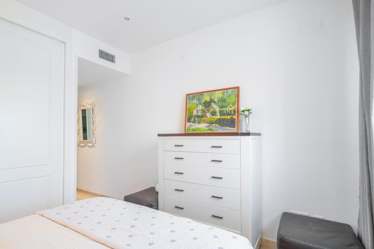 Atico 2 Terrazas Junto Al Mar By Rent Me Lägenhet Estepona Exteriör bild